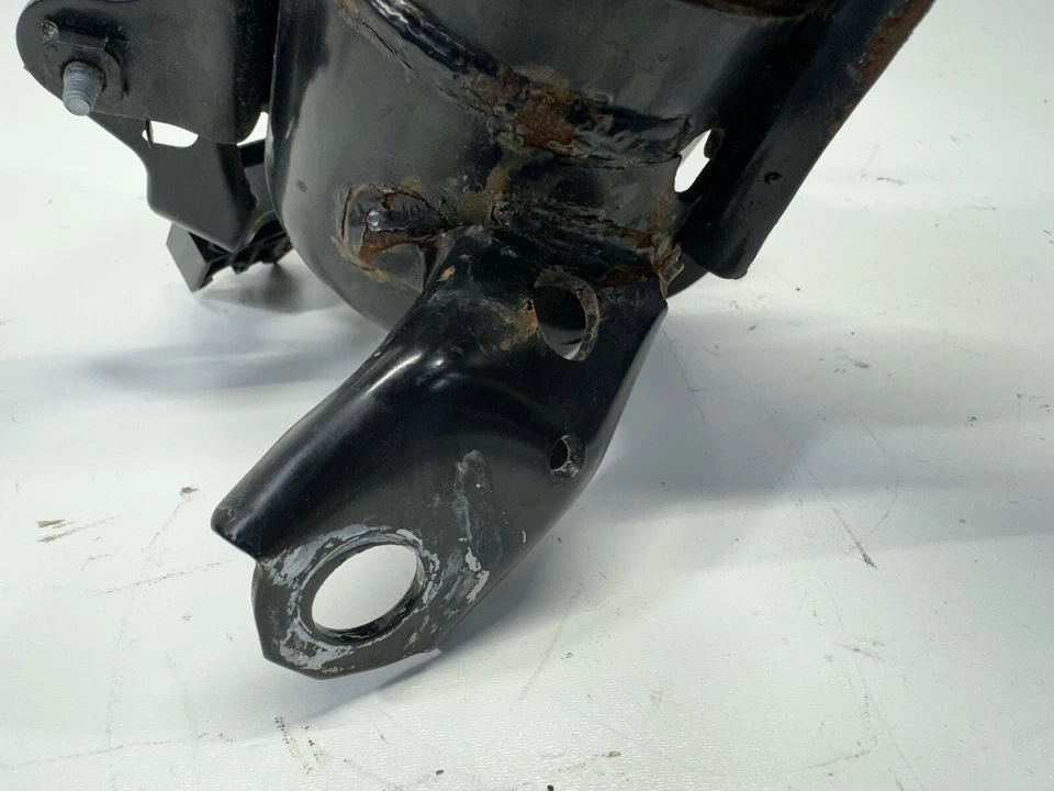 Toyota Prius 2016-2018 soporte de montaje del motor delantero derecho 12305-37340 OEM Foto 4 de 4