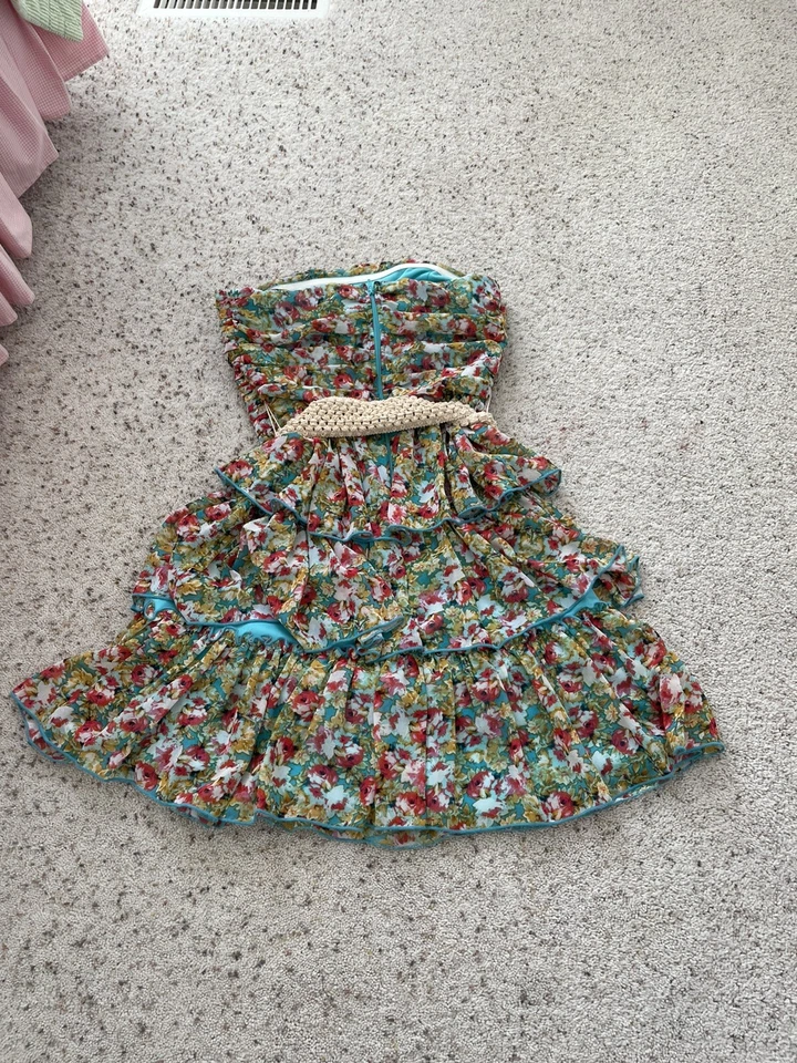 Vestido sin tirantes Dillards preadolescente talla 1 usado una vez Foto 2 de 3