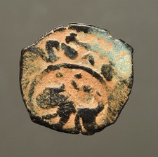 IS71-208 MAMLUK AE fals, Hasan (AH748-762), Halab mint, AH762, Lion both sides