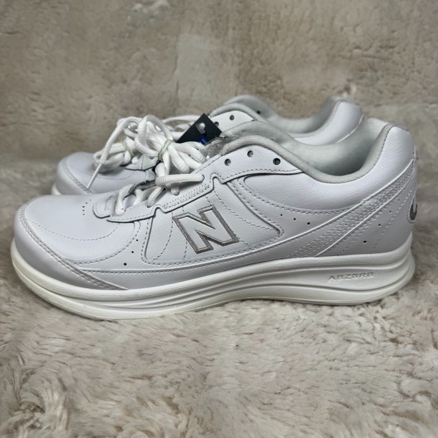 New Balance 577 Walking White Sneakers Lace Up Women's Size 10 B New NWT thumbnail 5