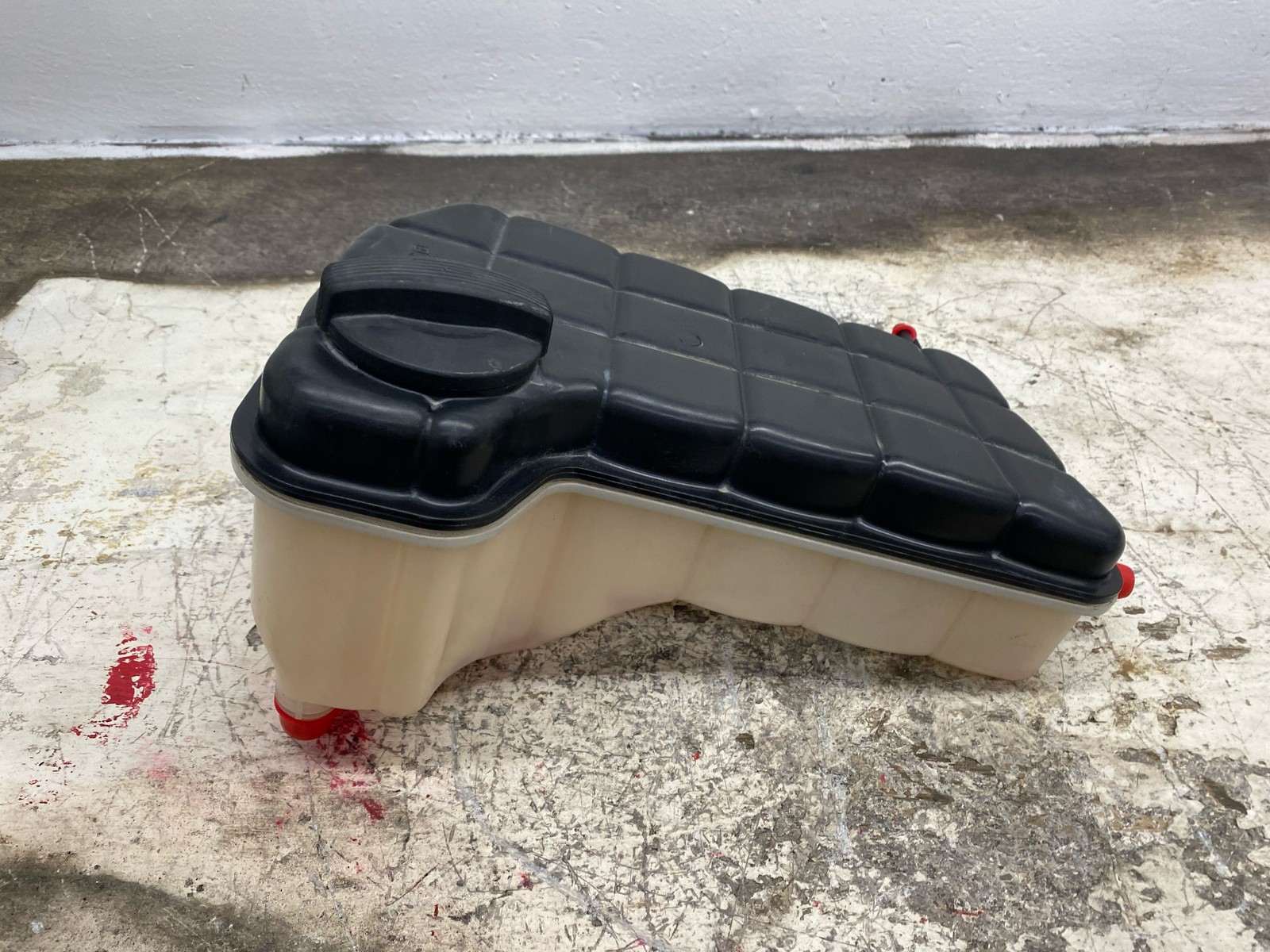2010-2020 BENTLEY MULSANNE OEM ENGINE COOLANT RECOVERY TANK BOTTLE 3Y0201892