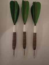 Vintage Winmau Tournament Darts With Green Feathers and Case  Made in England