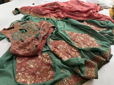 Ritu Kumar handbestickter Braut Seidensari grün & rosa mit Bluse M