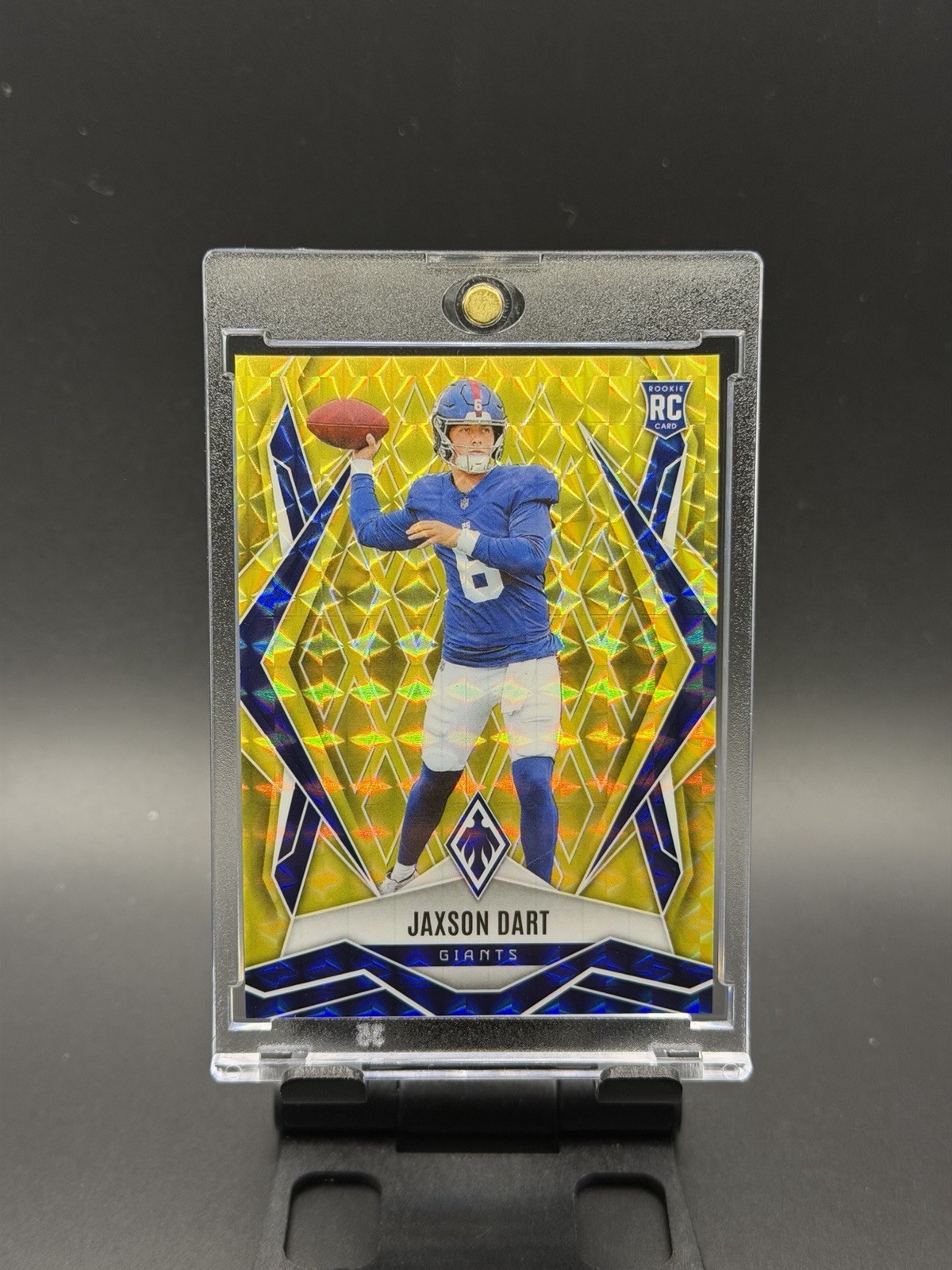 2025 Panini Phoenix Rookies Jaxson Dart Giants #200 Yellow Pyramids /185 RC