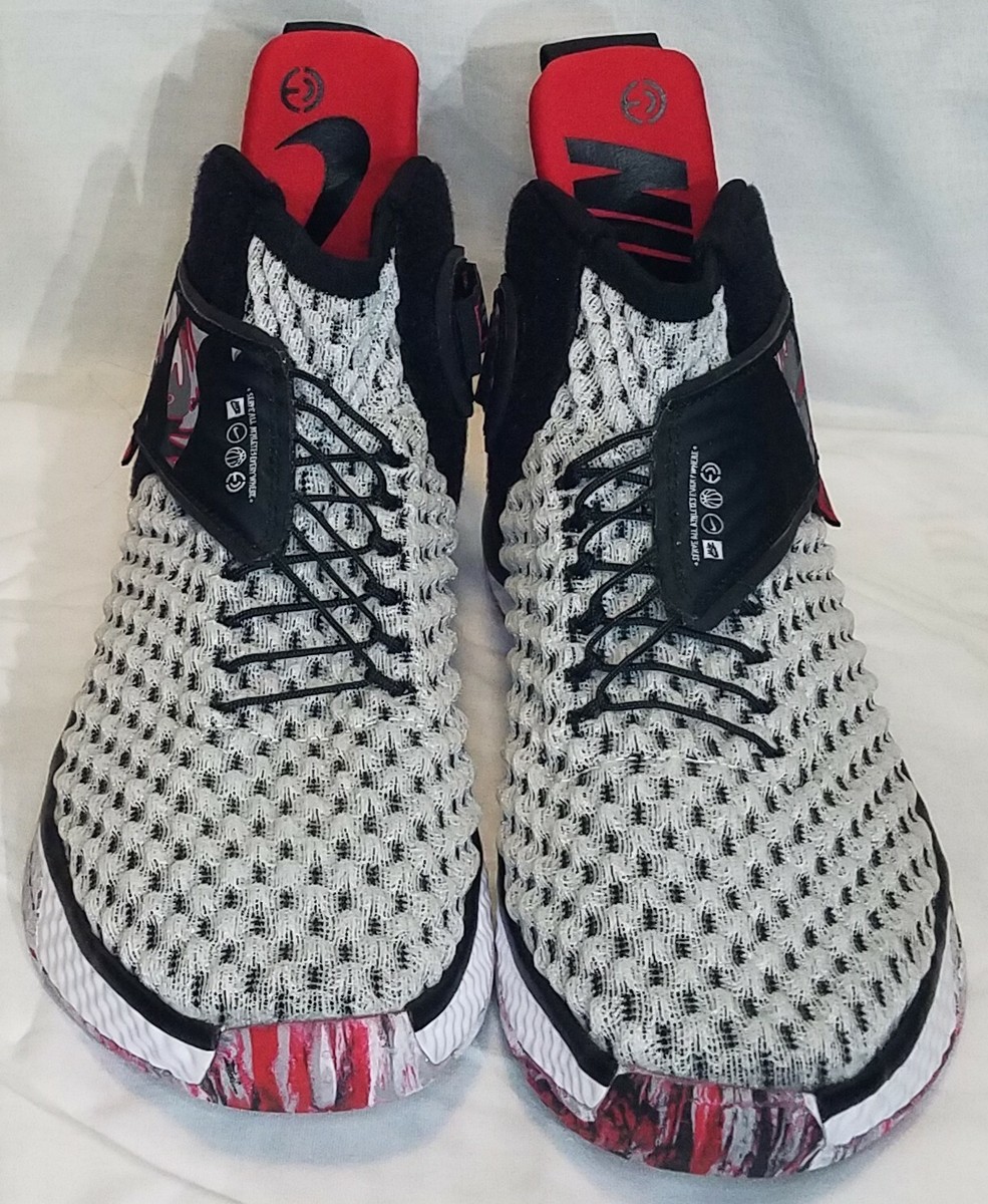 Nike Zoom UNVRS Men