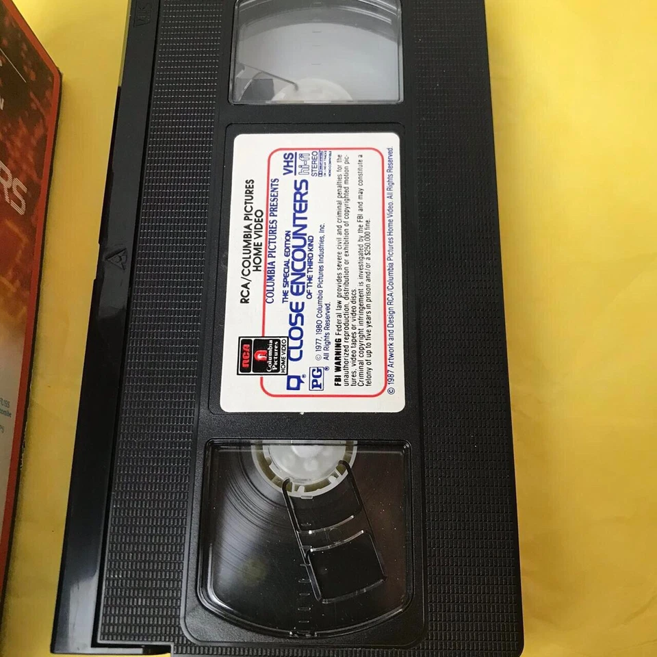 Close Encounters of the Third Kind Special Edition VHS Tape Aliens UFO Scifi - Image 4 of 4