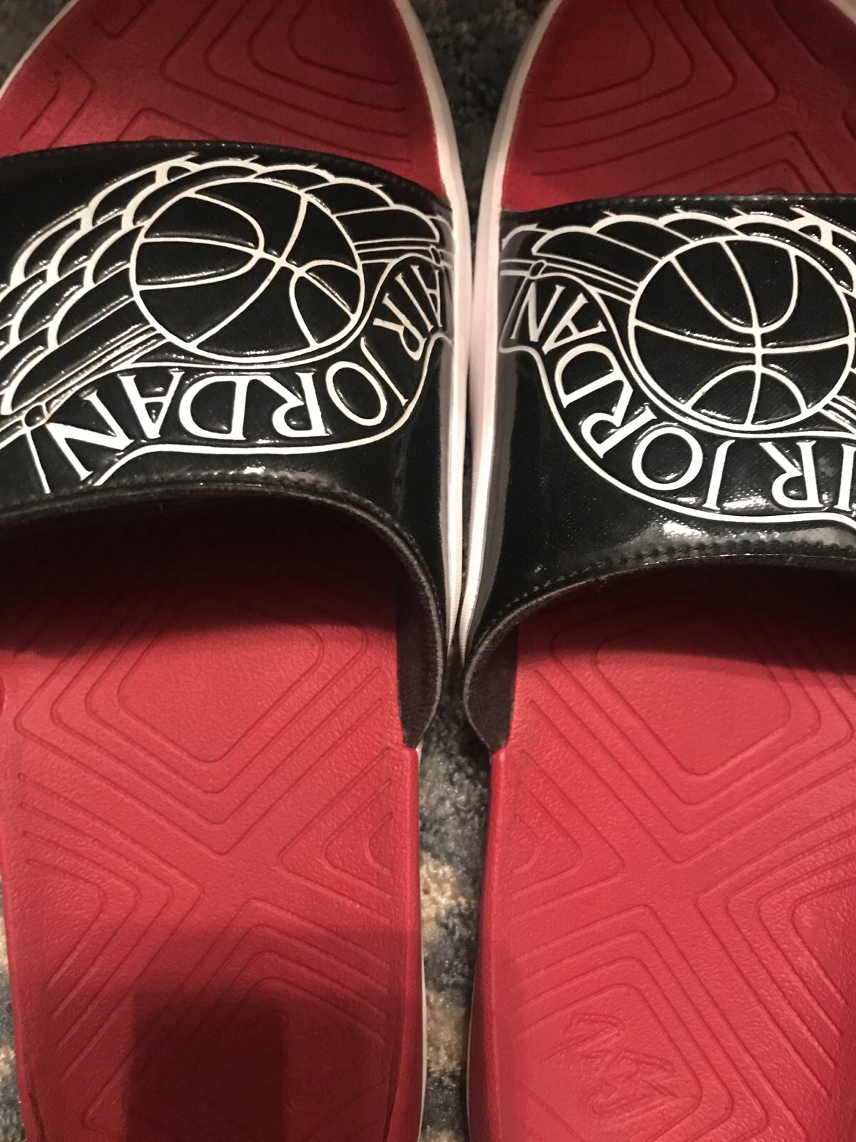 AIR JORDAN Flip Flops Mem’s Size 13 Black W White Bottom RETRO STYLE