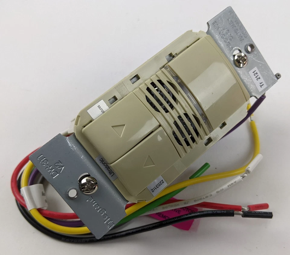 Interruptor de pared con sensor de ocupación Wattstopper DW-311-I marfil 0-10V tecnología dual 120/277V Foto 2 de 4