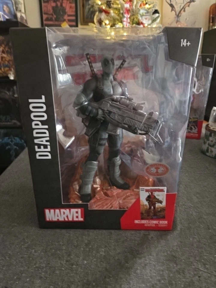 McFarlane Toys Marvel Deadpool Platinum Version 1:6TH Scale Deadpool #1 IN STOCK - Image 2 of 2