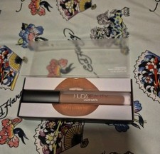 HUDA BEAUTY LIQUID MATTE LIPSTICK TRENDSETTER