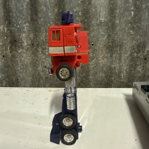 TRANSFORMERS OPTIMUS PRIME G1 & Trailer Vintage 1980-1982 Missing Parts - Picture 11 of 19