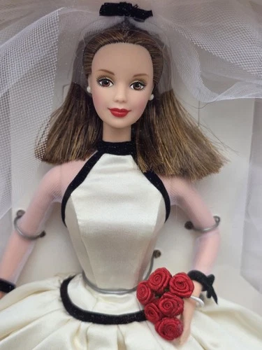 Vintage 1997 Mattel #19788 Vera Wang Bride Barbie Doll NRFB Brunette