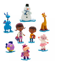 NEW DISNEY STORE Doc McStuffins Deluxe Figure Play Set NIB Lambie Chilly Halli 