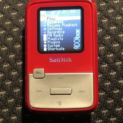 SanDisk Sansa Clip Zip 4GB Rockbox SDMX22 FM MP3 Player Installed With 32 Gig SD
