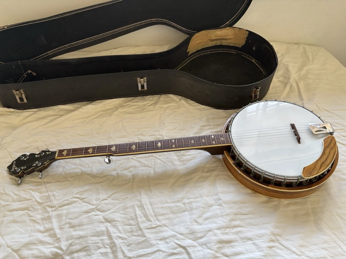 Conqueror 5-String Banjo Closed Back Wood Polished Brown White