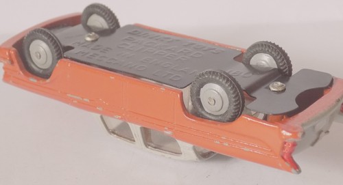 Dinky Toys No.180 Packard Clipper Car (1958-59 Cast Hubs) - Code 3. - Picture 10 of 11