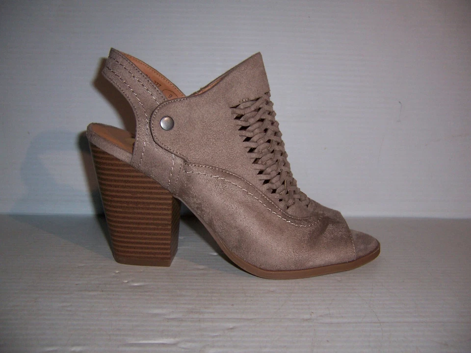 Not Rated My Sweet Time Women's Taupe Peep Toe Booties Ankle Boots Size 9M NEW! - Image 2 of 4