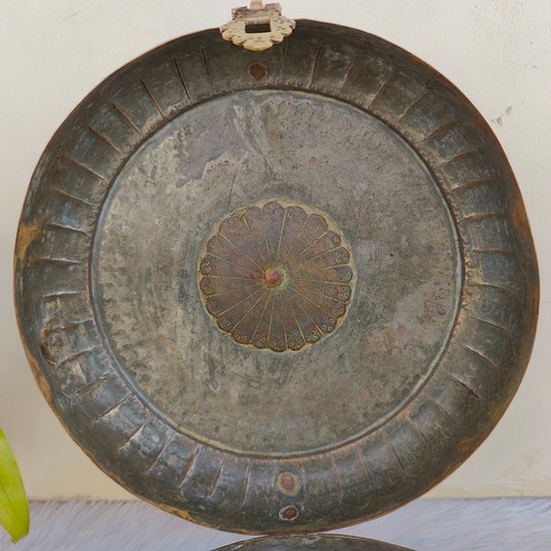 19c Vintage Royal Brass Jewelry Box Melon Shape Beautifully Engraved Floral Box - 第 10/10 張圖片