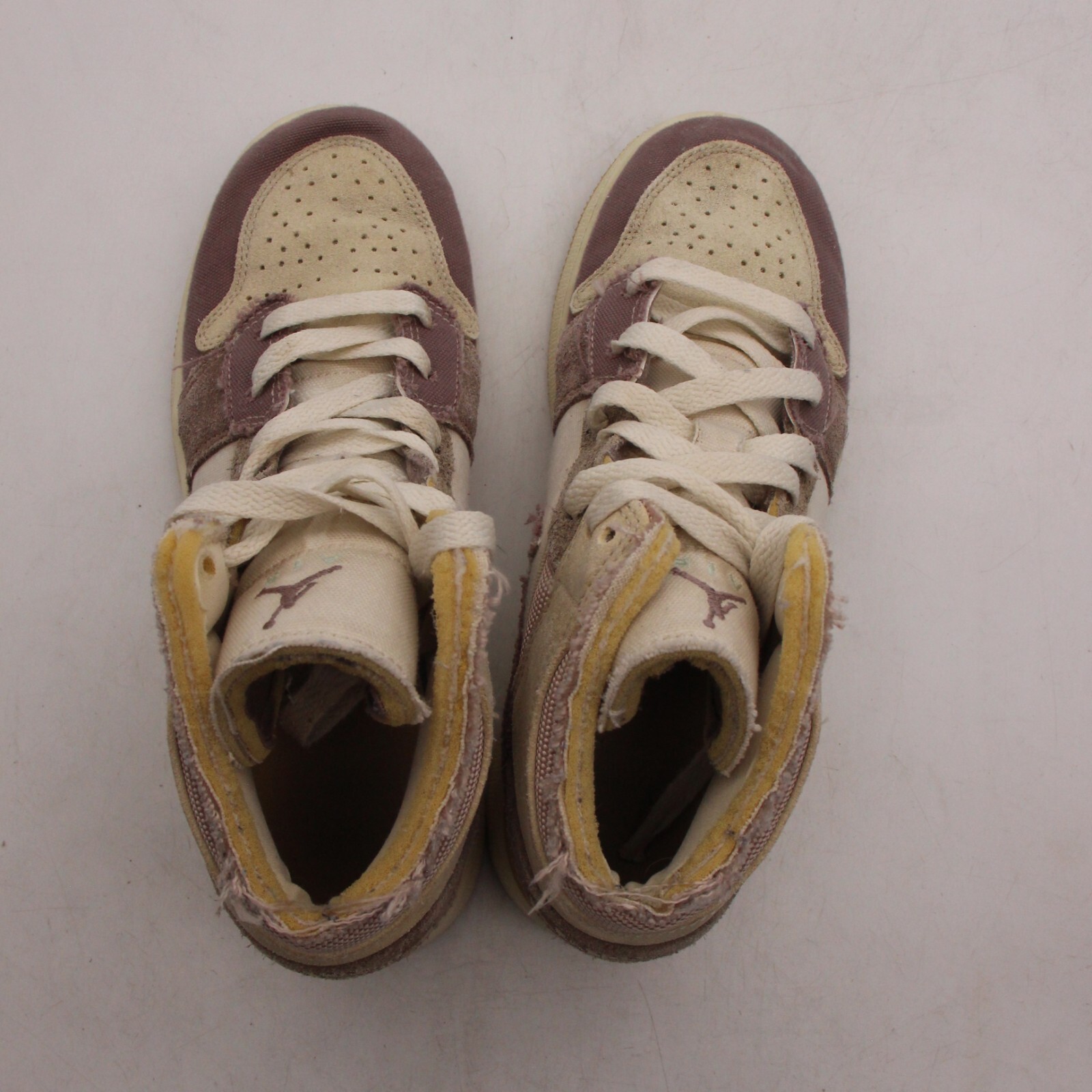 Nike Air Jordan 1 Mid GS SE Craft Youth 5 Women's Size 6.5 Sneakers DZ4466-102 thumbnail 9