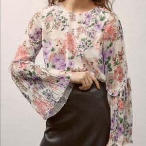 floral ruffle shirt