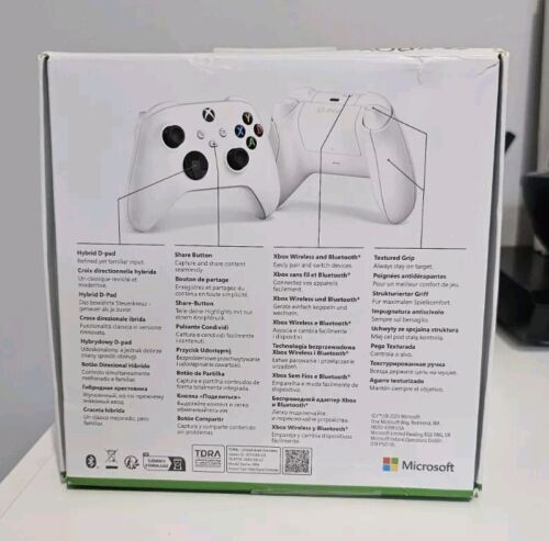 Xbox Wireless Controller Robot White New Sealed Fast Dispatch. - Picture 3 of 5