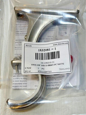 Kirsch 1832081 DM 1-3/8" DECO BRKT PC SATNI