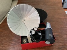 LEITZ Wetzler LEICA Synchronblitzer Flash Unit with Box