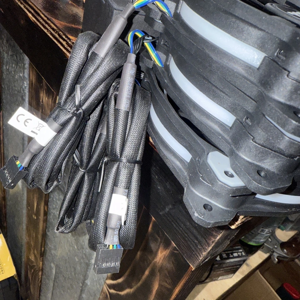 Thermaltake TT Premium Riing Plus 12LED RGB Radiator 3Fan Pack, CL-F053-PL12SW-A - Image 3 of 4