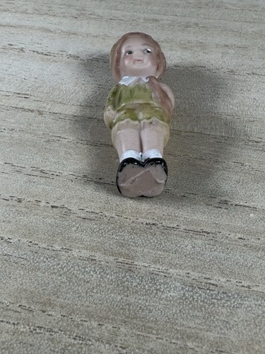 Vintage Miniature Ceramic Bisque Penny Doll Frozen Charolette Holding Book - Picture 5 of 6