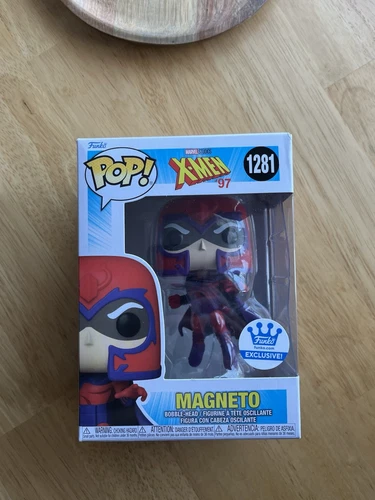 Funko Pop Marvel X-Men ‘97 Magneto #1281 + Pop Protector