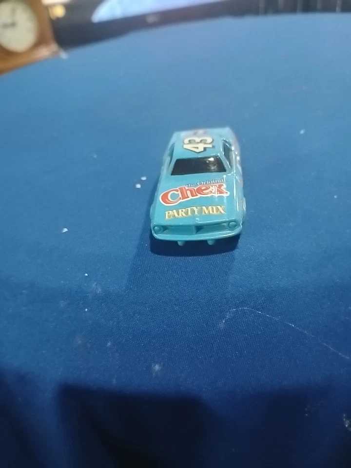 Pre-owned NASCAR - Image 3 of 4