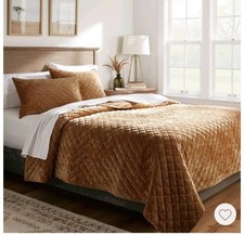 Threshold Velvet Diamond Stitch Quilt King Size in Caramel