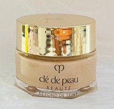 Cle de Peau Beaute The Foundation SPF 22 NUOVO TESTER 15 ml (.56 oz)