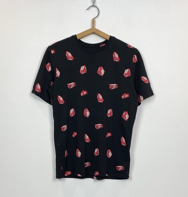 Nike T-shirt Boxes Logo Monogram Drill Athletic Cut Black Men s Size M Top Red