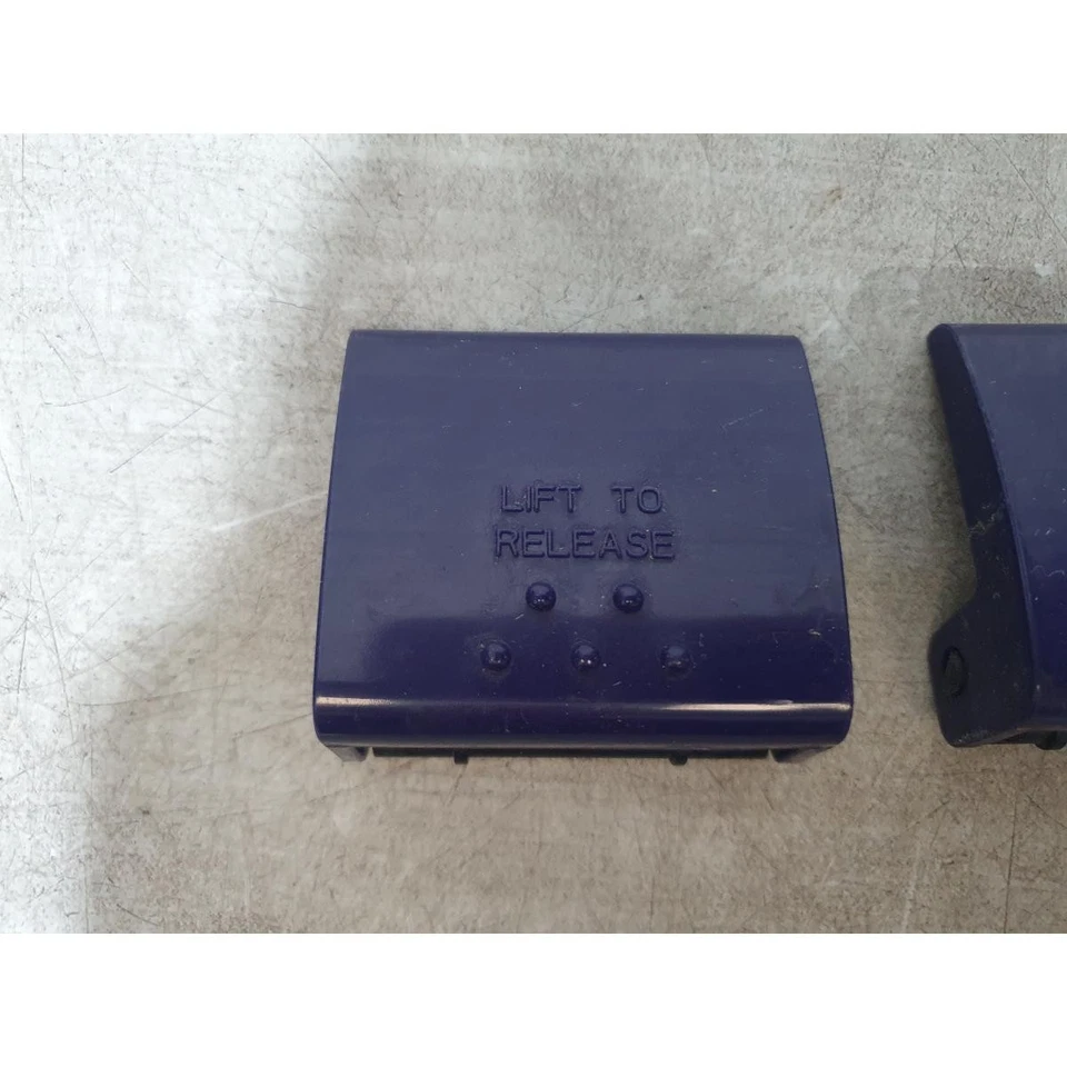 Bissell 11-0019-004 Tank Latches Blue for Quicksteamer 1770 & 1970 Deep Cleaner - Image 2 of 4