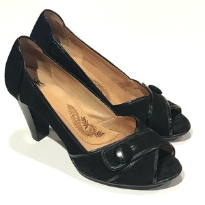 sofft peep toe pumps
