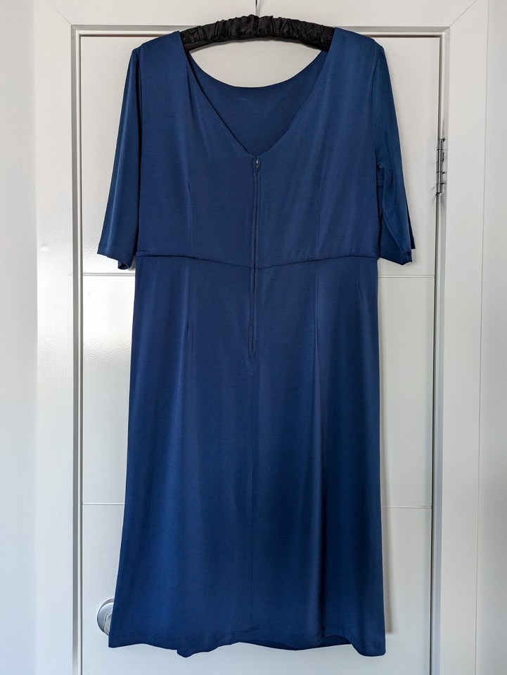 Montique Elegant Dress Size 16 Dark Blue/Navy Races/Evening/Cocktail