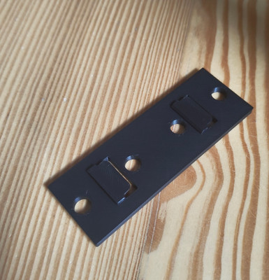 Ubiquiti UniFi 24V Gigabit PoE Injektor Adapter Wandhalterung