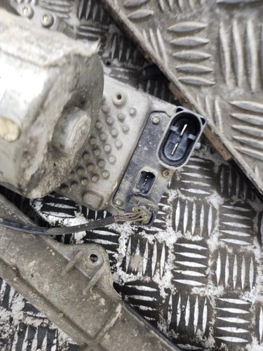 Cremaillere assistee PEUGEOT 207 PHASE 1 4001A2 - Photo 4/20