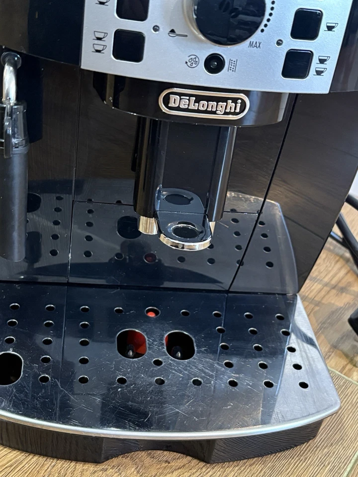DeLonghi Magnifica S, photo 3 of 5