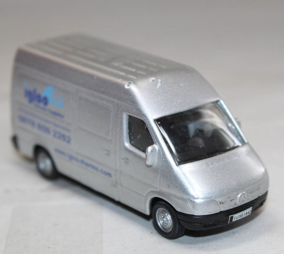 ALTA VELOCIDAD - FURGONETA MERCEDES-BENZ SPRINTER - IGLÚ TERMO LOGÍSTICA - DRAGONS DEN Foto 2 de 4