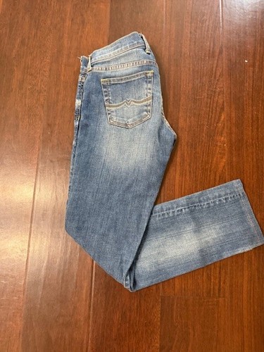 JEANS MUJER LUCKY BRAND SWEET'N STRAIGHT AZULES TALLA 0/25 ELÁSTICOS TIRO BAJO EN MUY BUENA CONDICIÓN - Imagen 2 de 5