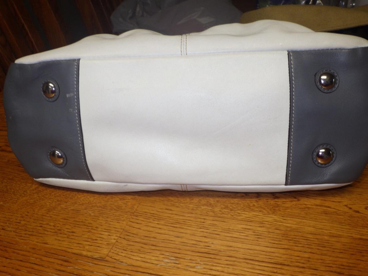 Coach Tote Ivory/ Grey Leather Gallery Zip Pleate… - image 7