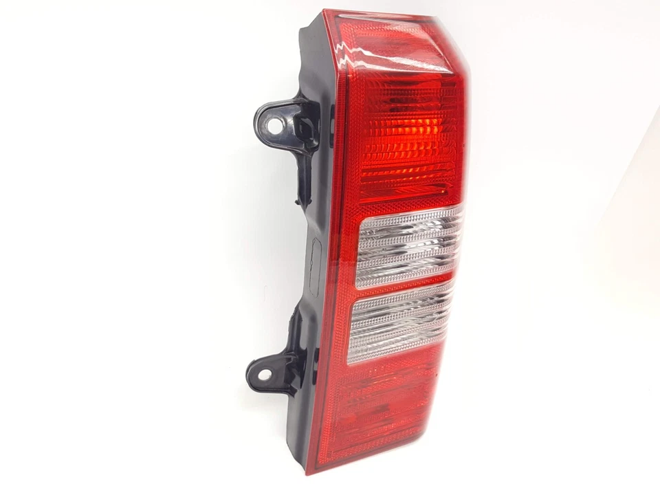 2008 - 2012 JEEP PATRIOT OEM Factory Rear Brake Tail Light Lamp PASSENGER SIDE - Image 3 of 4