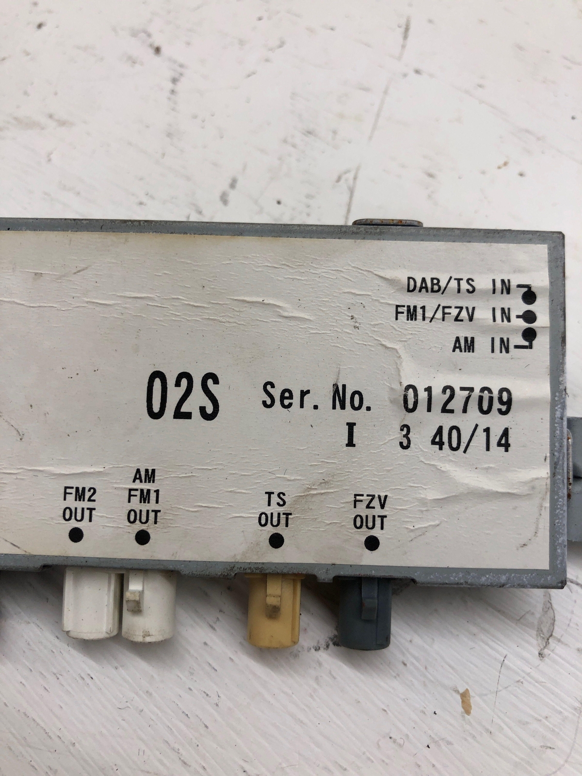 2013 - 2019 BENTLEY FLYING SPUR OEM ANTENNA AMPLIFIER CONTROL MODULE 3W5035225K