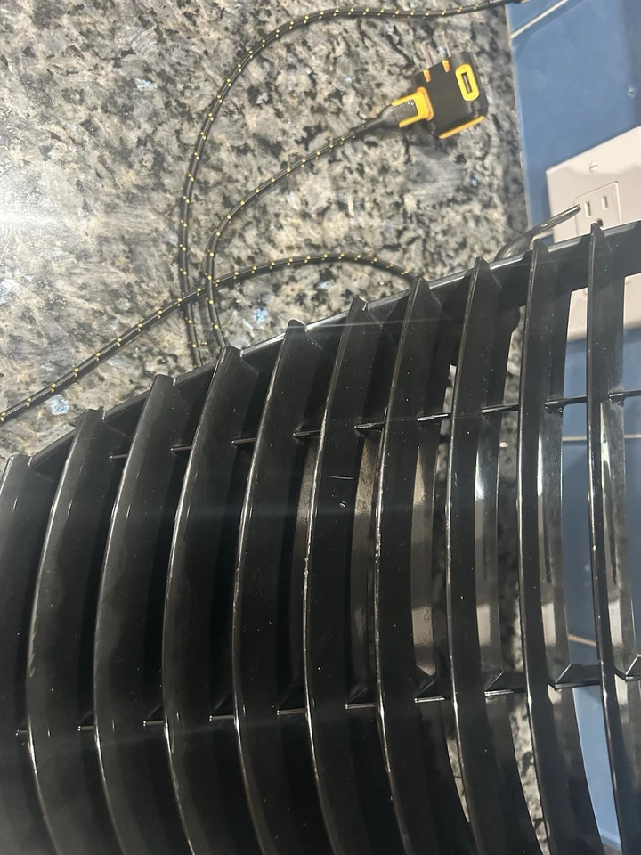 Parachoques delantero radiador rejilla panel nariz 4786186 OEM Plymouth Prowler 1997-2002 Foto 3 de 3