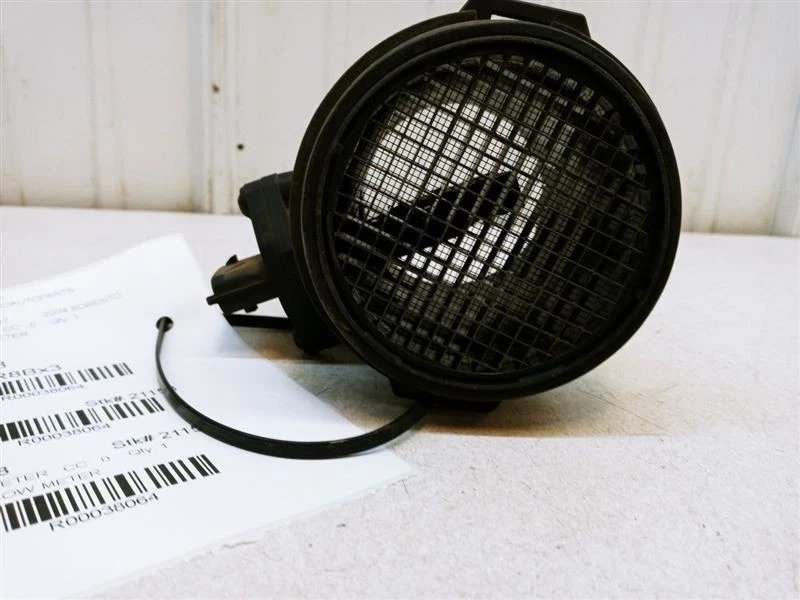 02-06 KIA SORENTO MEDIDOR DE FLUJO DE AIRE DE MASA 3,5 L M/T CON SENSOR BOSCH OEM 28100-39450 Foto 2 de 4