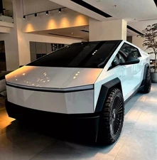 Cybertruck PreCut PPF Paint Protection Film Wrap Color Change Gloss Pearl White