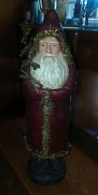 This Ragon house Santa stands 13 inches tall! Thr Craftsmanship It STUNNING!