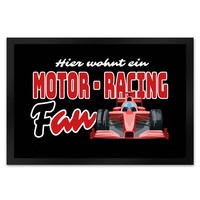Sportwagen FußMatte XL In 40X60 Cm Mit Spruch: Hier Wohnt Ein Motor-Racing Fan